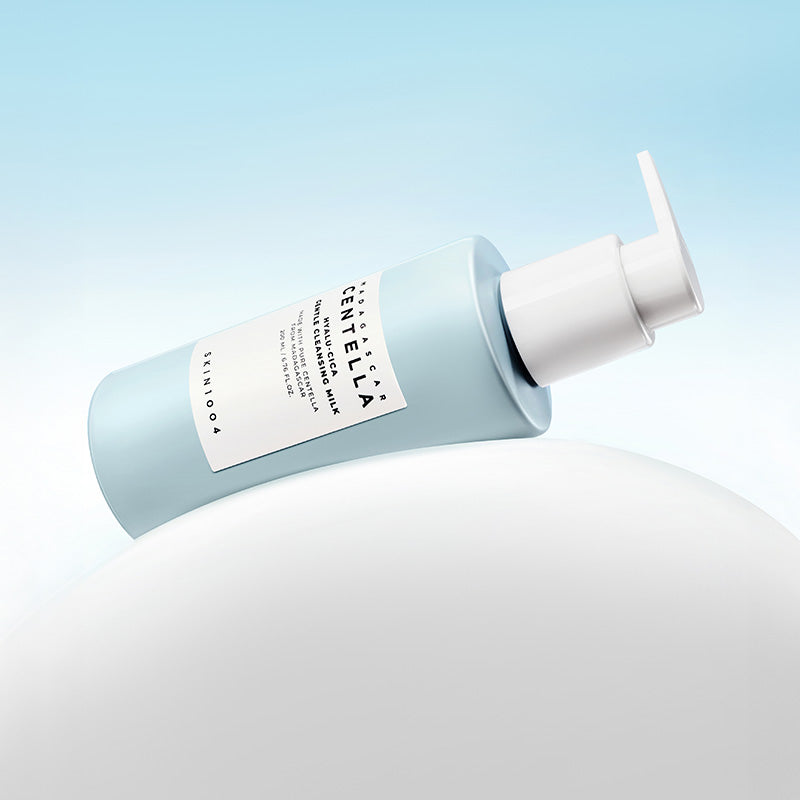 Madagascar Centella Hyalu-Cica Gentle Cleansing Milk
